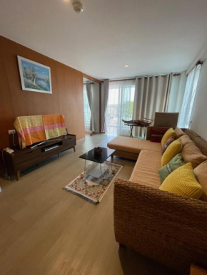 Baan Poo Lom Condo